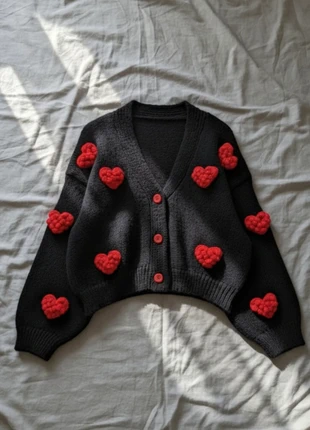 Cardigan Noir Cœurs Rouges 3D Brodés Vintage, marca: véloria, estado: Muito bom, tamanho: M / 38 / 10, €43.99, €46.89 inclui Proteção do Comprador