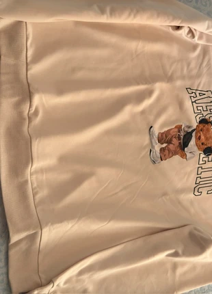 Maglioncino Aesthetic con orsacchiotto, brand: Aesthetic, condizioni: Nuovo senza cartellino, taglia: L, €5.00, €5.95 include la Protezione acquisti