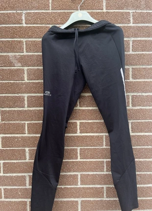 Leggins sportivi, brand: Decathlon, condizioni: Ottime, taglia: M / IT 42 / EU 38, €3.00, €3.85 include la Protezione acquisti