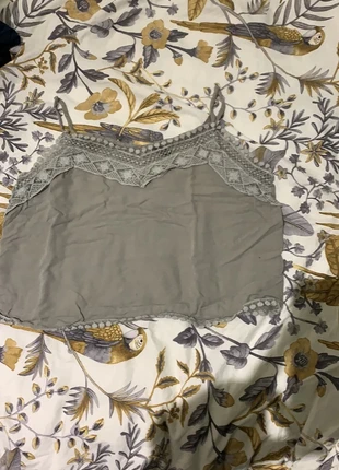 Top très court avec détailsdentelle , marke: Fashion Private Company, zustand: Sehr gut, größe: XL / 42 / 14, 2,50 €, 3,33 € inklusive Vinted-Käuferschutz