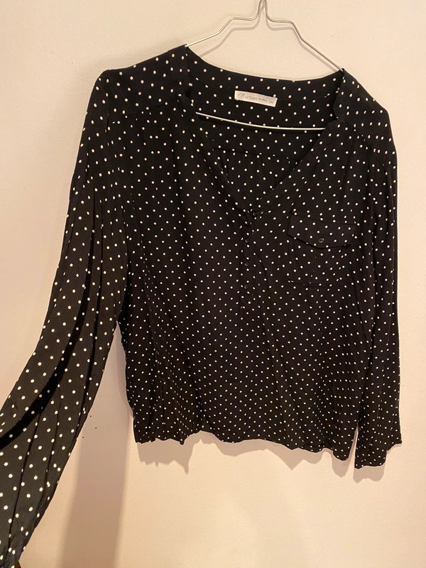 Tee shirt a cheap pois