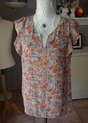 blouse fleurie orange et crème taille 44, état: Très bon état, taille: XXL / 44 / 16, 7,00 €, 8,05 € Protection acheteurs (Pro) incluse