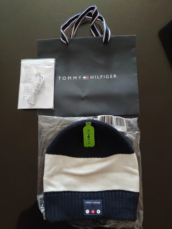 Tommy hilfiger clearance bluetooth beanie