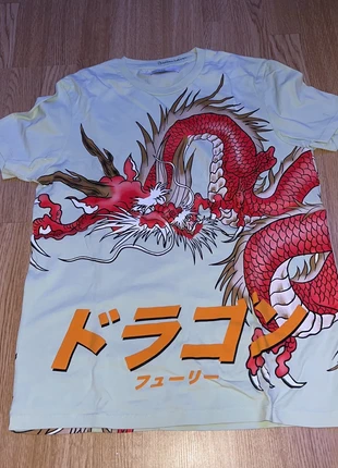 Teeshirt , marke: Bershka, zustand: Sehr gut, größe: XS, 6,00 €, 7,00 € inklusive Vinted-Käuferschutz