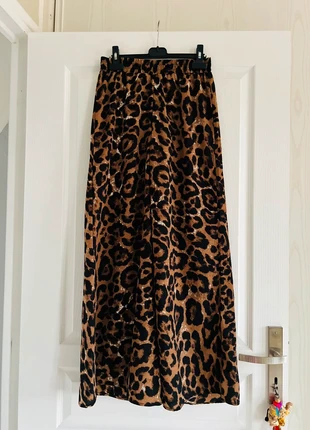 Pantalon léopard taille haute élastique TU coupe large Made in Italy, marque: Made In Italy, état: Très bon état, taille: Taille unique, 7,00 €, 8,05 € Protection acheteurs incluse