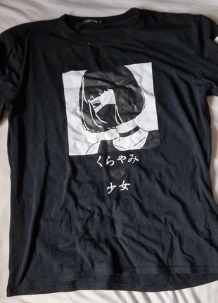 T-shirt noir, merk: YesStyle, staat: Heel goed, maat: M / 38 / 10, € 4,00, € 4,90 inclusief Kopersbescherming