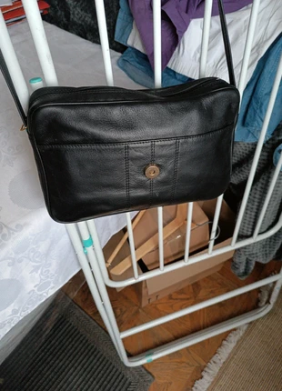 Sac bandoulière très bon état évasion propre dimensions 27 x 20 cuir Zip petite poche derrière, brand: Evasion, condizioni: Ottime, €9.00, €10.15 include la Protezione acquisti