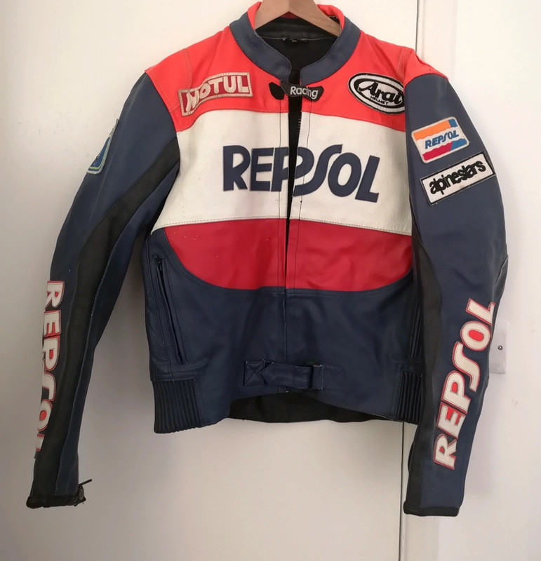 Vintage unisex Repsol racing biker leather jacket in size XLarge Vinted