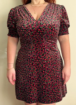 Vestito Topshop in velluto a fiori, brand: Topshop, condizioni: Nuovo senza cartellino, taglia: L / IT 44 / EU 40, €8.00, €9.10 include la Protezione acquisti