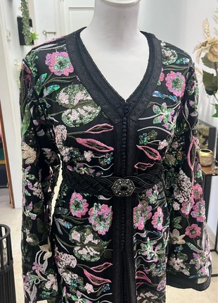 Caftan 2 pezzi, staat: Nieuw zonder prijskaartje, maat: Overige, € 399,00, € 419,65 inclusief Kopersbescherming