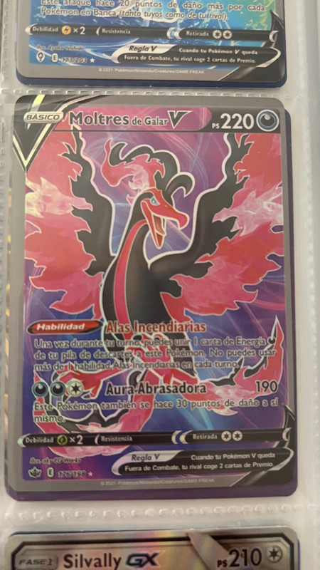 Carta Pokemon Moltres de Galar V - Vinted