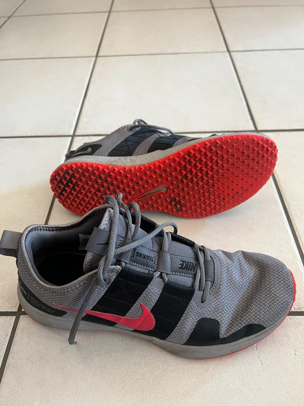 Men s Nike Varsity Compete TR2 trainers 9.5