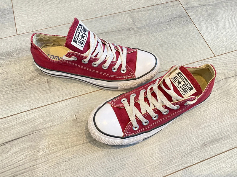 Red converse clearance size 5