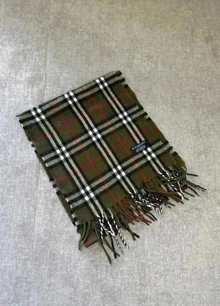 Écharpe Burberry vert, marke: Burberry, zustand: Sehr gut, 45,00 €, 47,95 € beinhaltet Vinted-Käuferschutz Pro