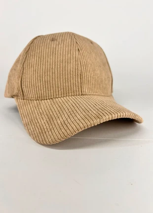 Casquette en velours, brand: HOLOGRAMME, condizioni: Nuovo con cartellino, taglia: 57, €13.60, €14.98 include la Protezione acquisti Pro