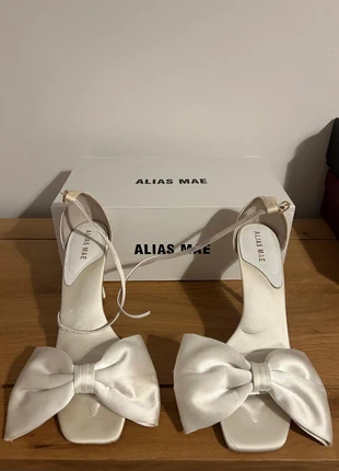 Alias Mae Bridal Shoes, brand: Alias Mae, condition: Good, size: 5, £20.00, £21.70 includes Buyer Protection