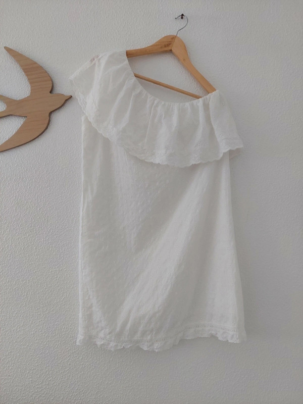 Vestido branco bordado inglês Stradivarius 1