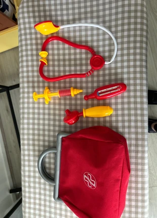 Jeu de docteur enfant, merk: JEU, staat: Heel goed, maat: 24-36 maanden / 92 cm, € 2,00, € 2,80 inclusief Kopersbescherming