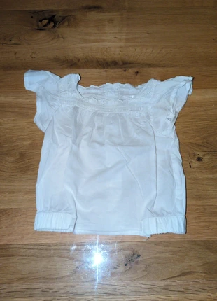 Chemise MC 9 mois, merk: Kitchoun, staat: Heel goed, maat: 9-12 maanden / 74 cm, € 1,00, € 1,75 inclusief Kopersbescherming
