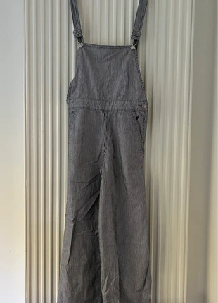 Salopette à rayures bleu et blanc, taille S, style carhartt, brand: Pull & Bear, condizioni: Ottime, taglia: S / IT 40 / EU 36, €12.00, €13.30 include la Protezione acquisti