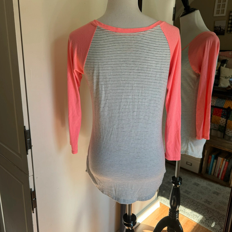 American Eagle Medium Striped Top 3