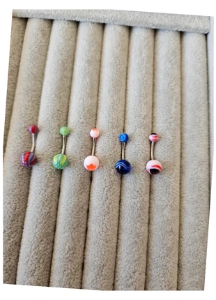 Lot de 5 piercings piercing nombril NEUF en acier chirurgical 🌸 rayé bleu vert blanc étoile rouge , marque: piercings neufs, état: Très bon état, 3,00 €, 3,85 € Protection acheteurs incluse
