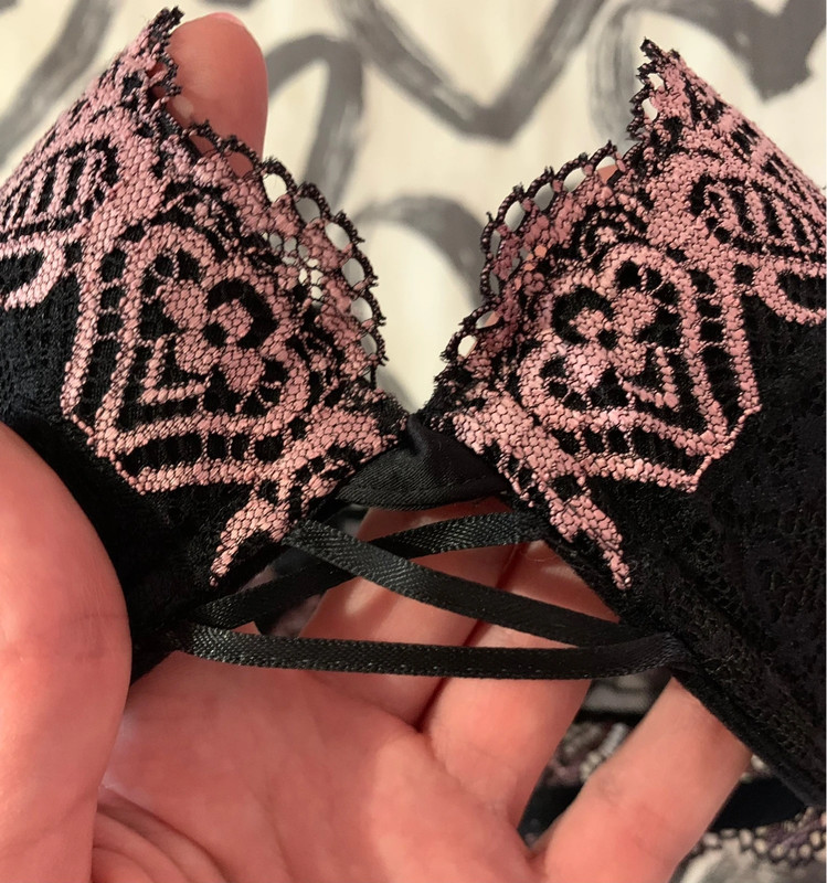 Reggiseno donna Intimissimi pizzo nero e rosa Vinted