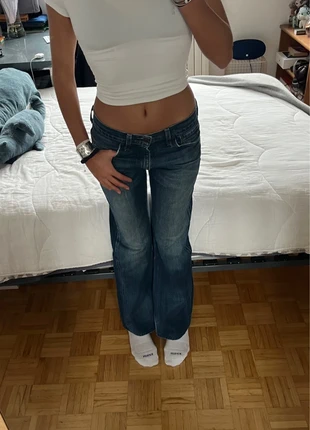 jeans vintage taille basse Levis brut, brand: Levi's, condition: Very good, size: XS / 34 / 6, €42.00, €44.80 includes Buyer Protection Pro