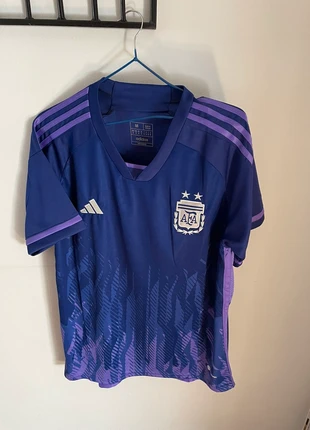 maillot de foot argentine violet, marca: adidas, estado: Muy bueno, tamaño: M, 20,00 €, 21,70 € Protección al comprador incluida