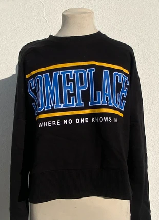 cropped sweatshirt lefties size S, marca: Lefties, estado: Muito bom, tamanho: S / 36 / 8, €6.00, €7.00 inclui Proteção do Comprador