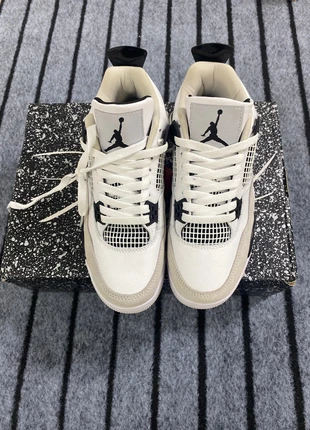 Paire de air Jordan 4, marque: Jordan, état: Neuf sans étiquette, taille: 44, 80,00 €, 84,70 € Protection acheteurs incluse