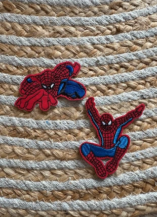 Lot de 2 ecussons thermocollant Spider Man, zustand: Sehr gut, 4,50 €, 5,43 € beinhaltet Vinted-Käuferschutz Pro