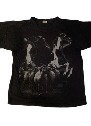 T-shirt chevaux noir western grunge 90s, brand: Vintage, condizioni: Ottime, taglia: M, €30.00, €32.20 include la Protezione acquisti