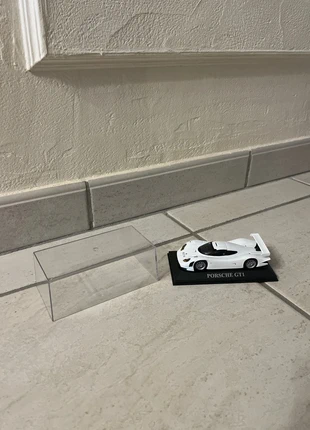 Miniature Porsche GT1 Altaya – Parfait État (Manque un Rétroviseur), marke: Altaya, zustand: Sehr gut, 10,00 €, 11,20 € inklusive Vinted-Käuferschutz