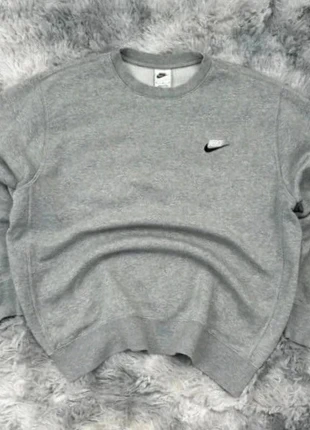 Pull Nike Gris Logo Brodé – Sweatshirt Crewneck Taille M Homme Streetwear, brand: Nike, condition: Very good, size: M, €19.00, €20.65 includes Buyer Protection