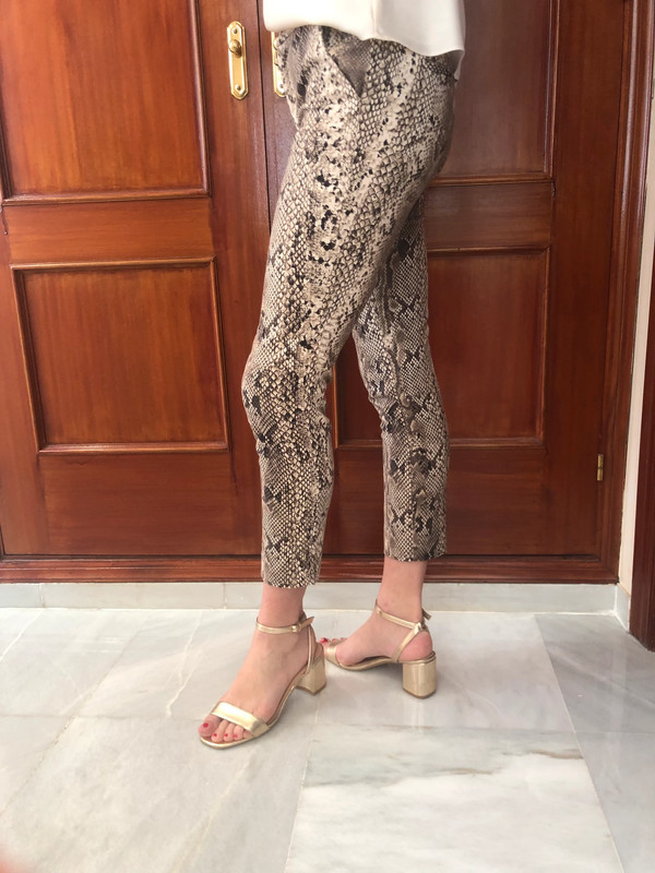 Pantalon serpiente stradivarius hotsell