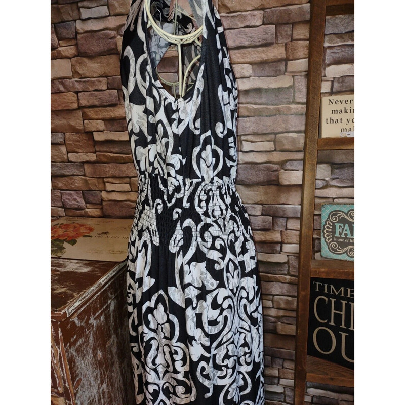 NWOT Sz L Ace Fashion Women's Dress Floral Black White Sleeveless Smocked Waist 5