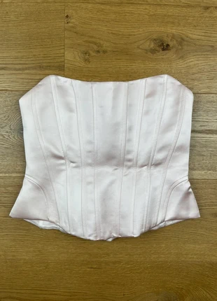 Corset bustier satiné ZARA femme taille S – rose poudré, structuré et élégant, très bon état, marke: Zara, zustand: Sehr gut, größe: S / 36 / 8, 8,99 €, 10,14 € inklusive Vinted-Käuferschutz
