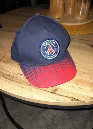 Casquette enfant psg, marke: Paris Saint-Germain, zustand: Sehr gut, größe: 1-2 years, 49 cm, 4,00 €, 4,90 € inklusive Vinted-Käuferschutz