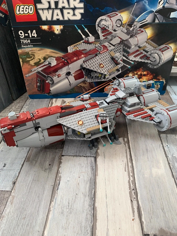 Vends vaisseau starwars lego
