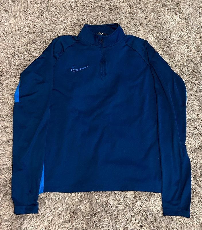 Dark blue clearance nike tracksuit