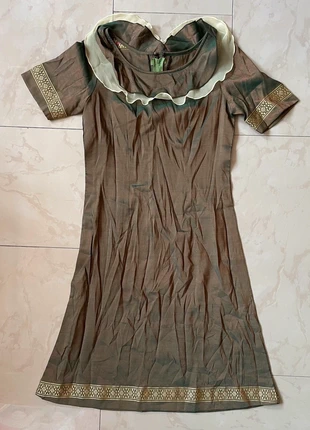 Robe traditionnelle , brand: Vintage, condizioni: Ottime, taglia: S / IT 40 / EU 36, €2.00, €2.80 include la Protezione acquisti