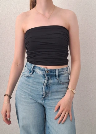 Strapless Top Stradivarius Maat S, merk: Stradivarius, staat: Nieuw zonder prijskaartje, maat: S / 36 / 8, € 5,95, € 6,95 inclusief Kopersbescherming