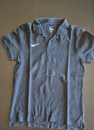 Polo Nike, marque: Nike, état: Bon état, taille: M, 5,00 €, 5,95 € Protection acheteurs incluse