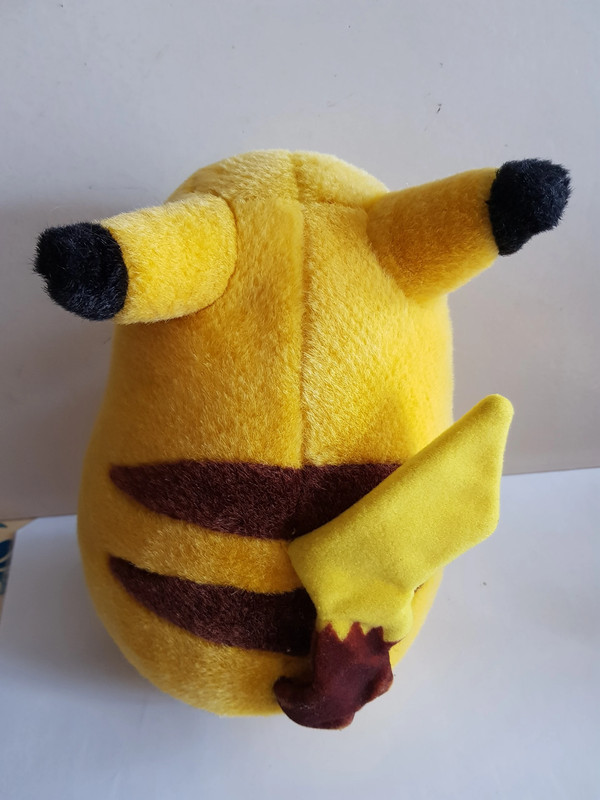 Figurine Pikachu à créer soi-même 30cm