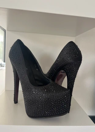 HEELS, marke: Sonstiges, zustand: Sehr gut, größe: 37, 40,00 €, 42,70 € inklusive Vinted-Käuferschutz