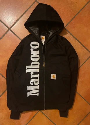 Black Carhartt X Marlboro Hooded Jacket, brand: Carhartt, condizioni: Nuovo senza cartellino, taglia: M, €60.00, €63.70 include la Protezione acquisti