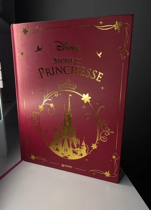 Disney – Storie di Principesse (Giunti 2018) Edizione Limitata Rara (Libro formato grande), staat: Nieuw zonder prijskaartje, € 50,00, € 53,20 inclusief Kopersbescherming