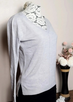 Pull col V gris clair Primark taille XS-S 🌼🌼, marke: Primark, zustand: Sehr gut, größe: XS / 34 / 6, 4,50 €, 5,43 € beinhaltet Vinted-Käuferschutz Pro