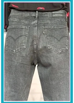 🖤 Levi's Edición Limitada Premium - Pantalón pitillo con flecos - Talla 29 🖤, brand: Levi's, condizioni: Ottime, taglia: Altro, €38.00, €40.60 include la Protezione acquisti